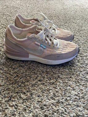 Nike Women's Light Pink Quilted Lace-Up Sneakers